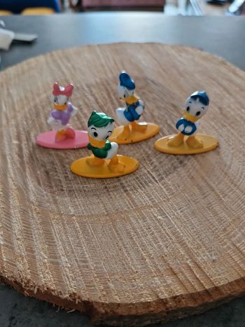 Figurine métal disney Donald daisy
