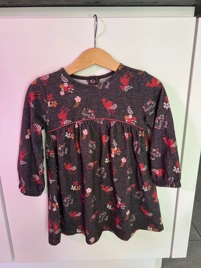 Robe gris foncé avec motifs biche Gémo 24mois