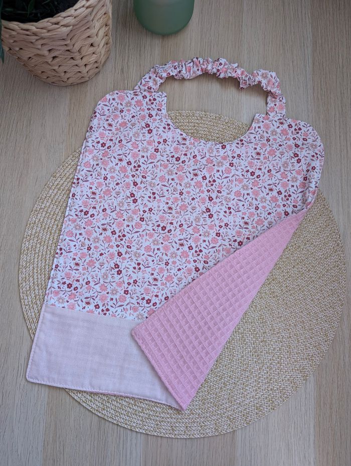 Serviette de cantine fleurie rose - photo numéro 3