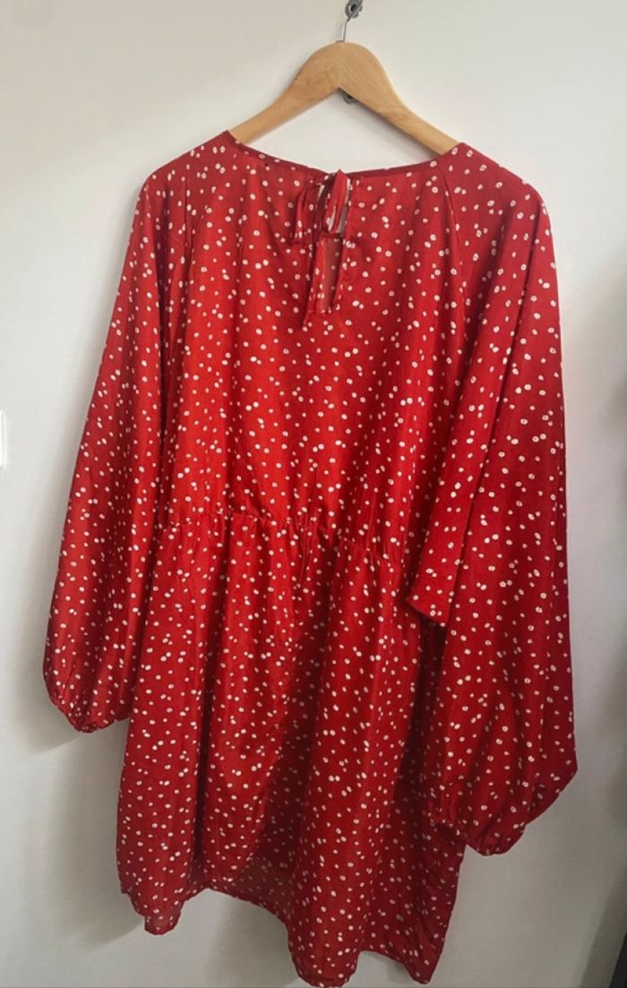 Robe rouge à manches longues - photo numéro 2