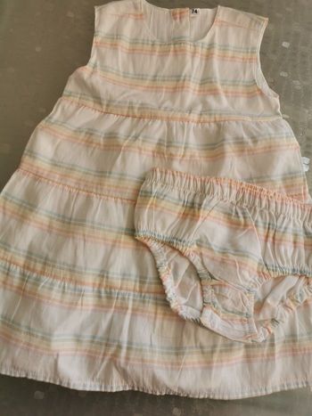 Robe bébé blanche à rayures