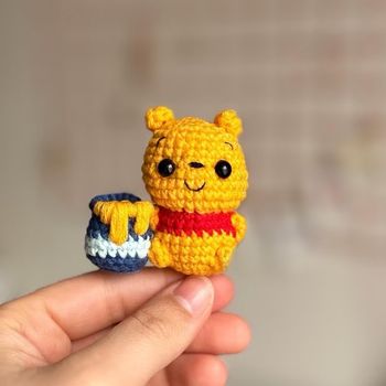 Porte clé Winnie l’ourson en crochet 