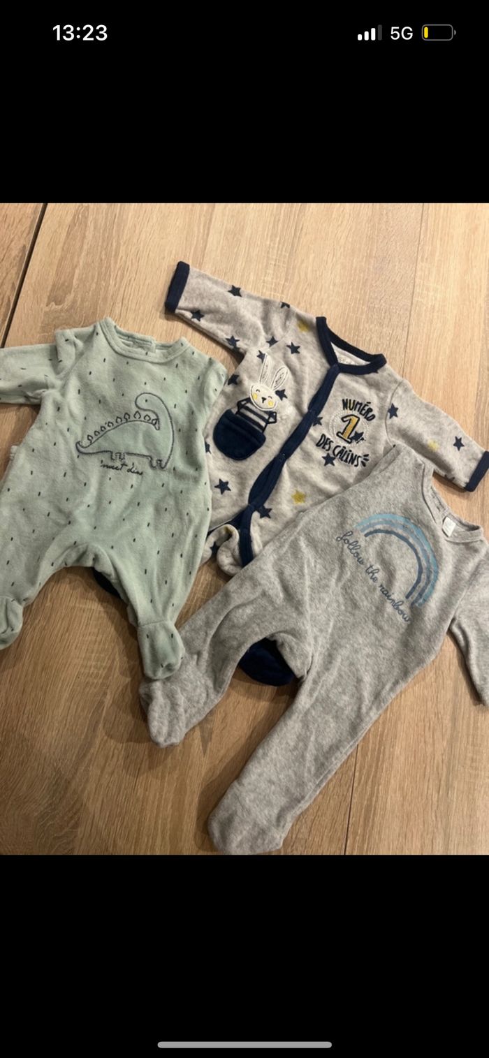 Lot pyjamas