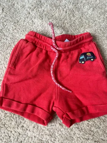 Short 12 mois