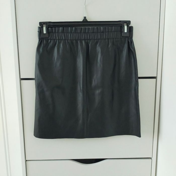Jupe femme style simili cuir Jennyfer taille 36 noir