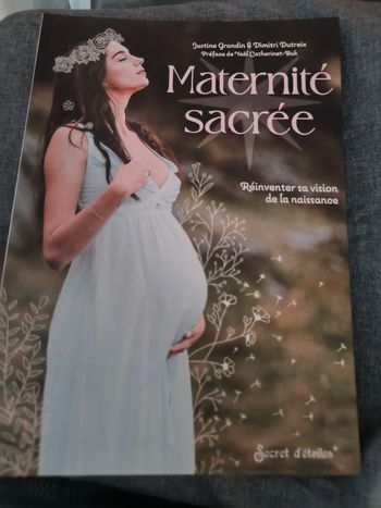 Livre maternité sacré