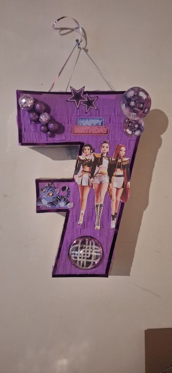 Pinata k-pop 7 ans