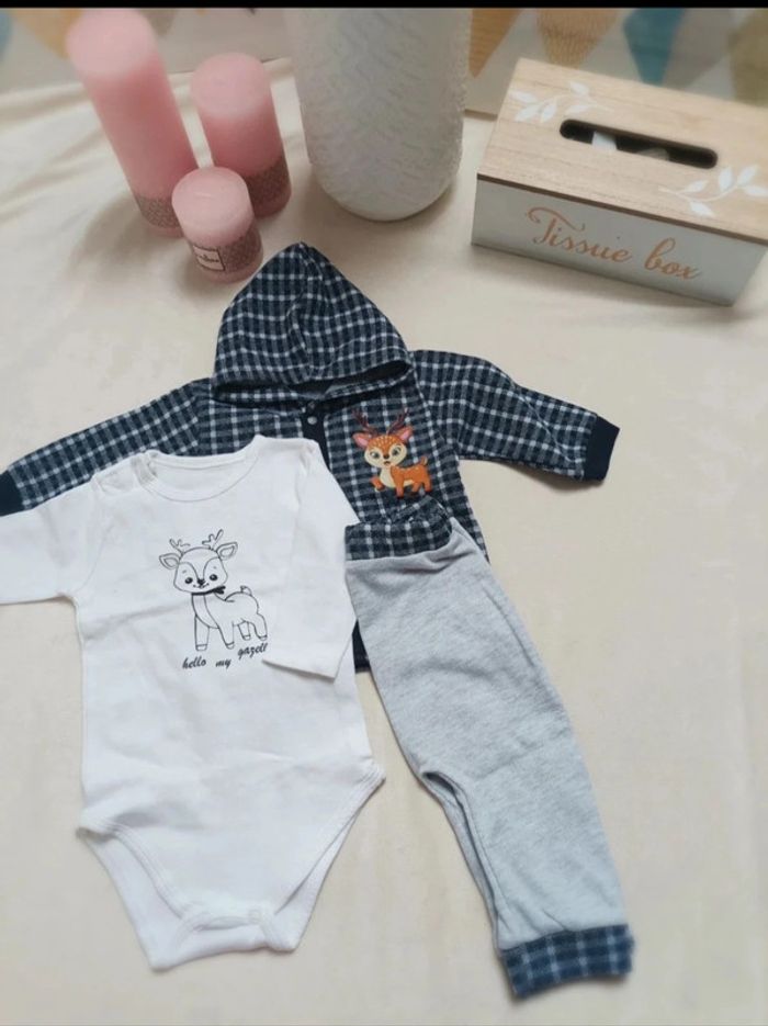 Ensemble trois pièces fille 12 mois