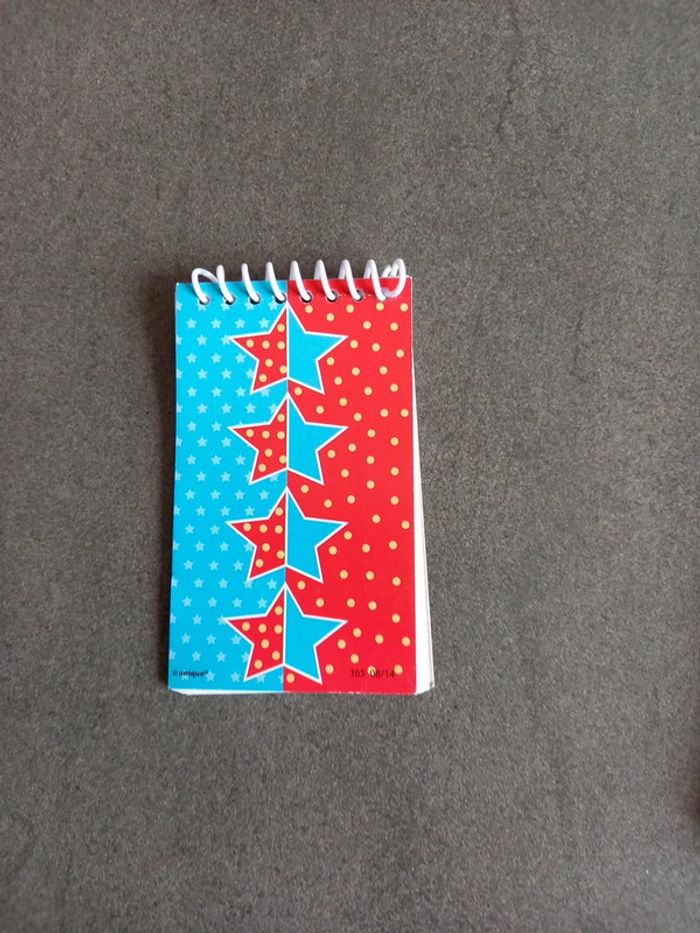 Boîte Hello Kitty et accessoires - photo numéro 8