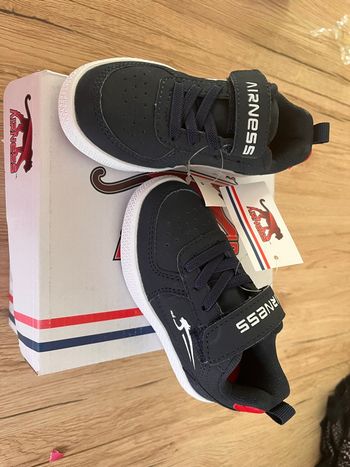 Baskets airness pointure 23 