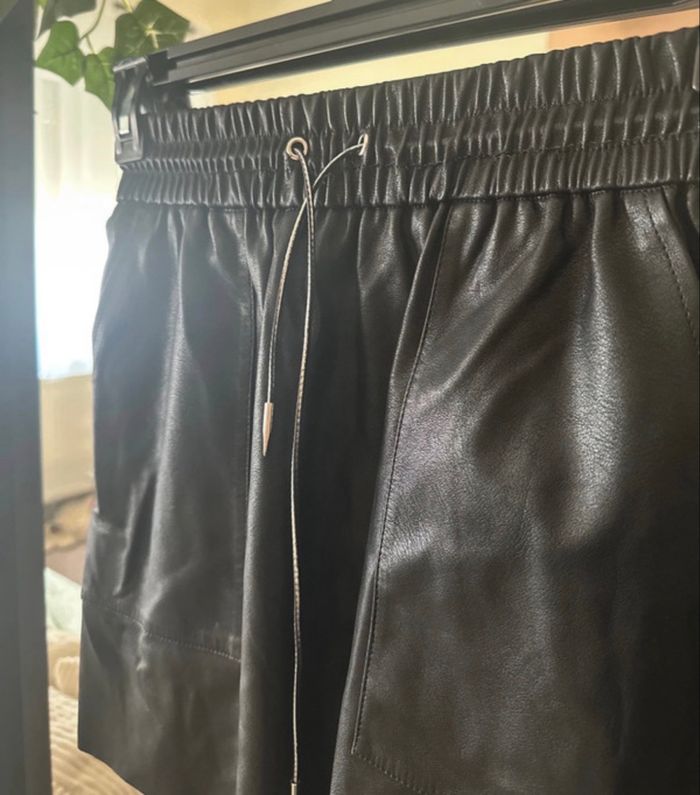 Mini jupe - photo numéro 2