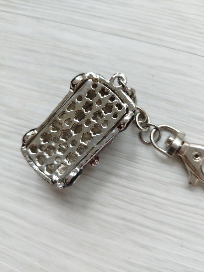 Porte-clé voiture - photo numéro 3