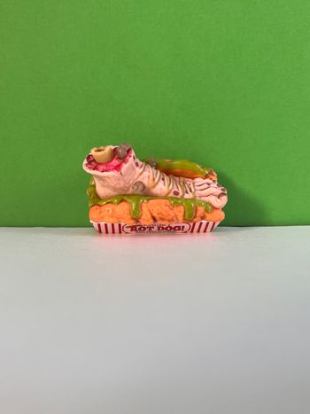 Zuru Mega Gross Minis - Rot Dog