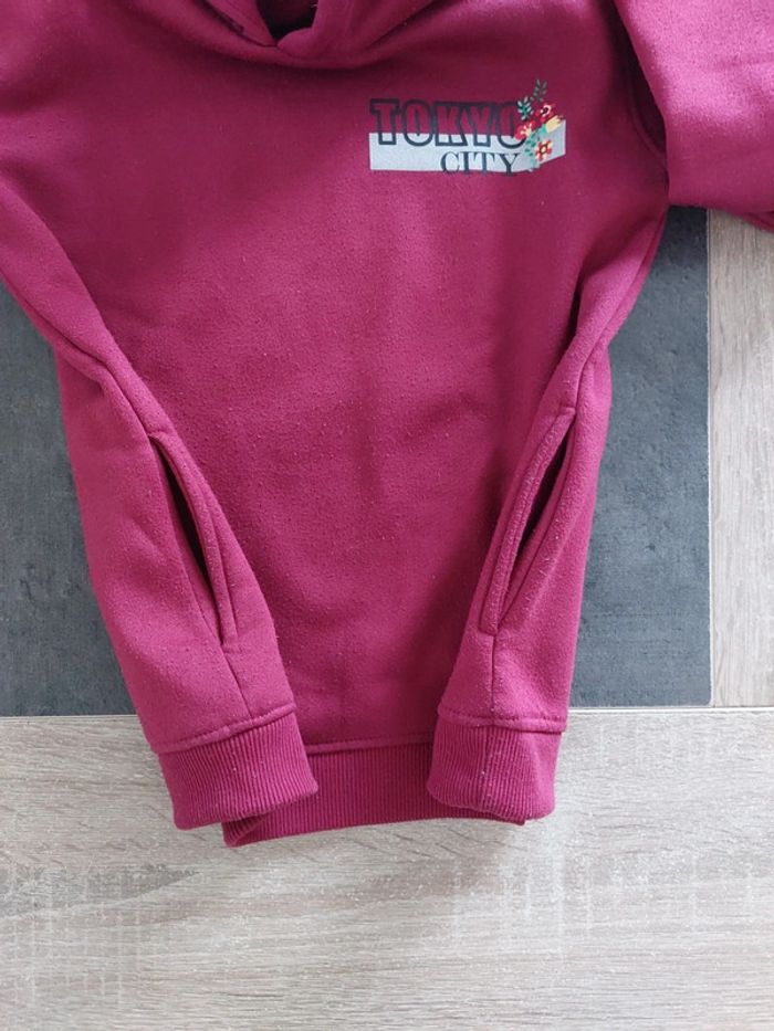 Sweat à capuche avec poches 👧 Taille : 8ans - photo numéro 4