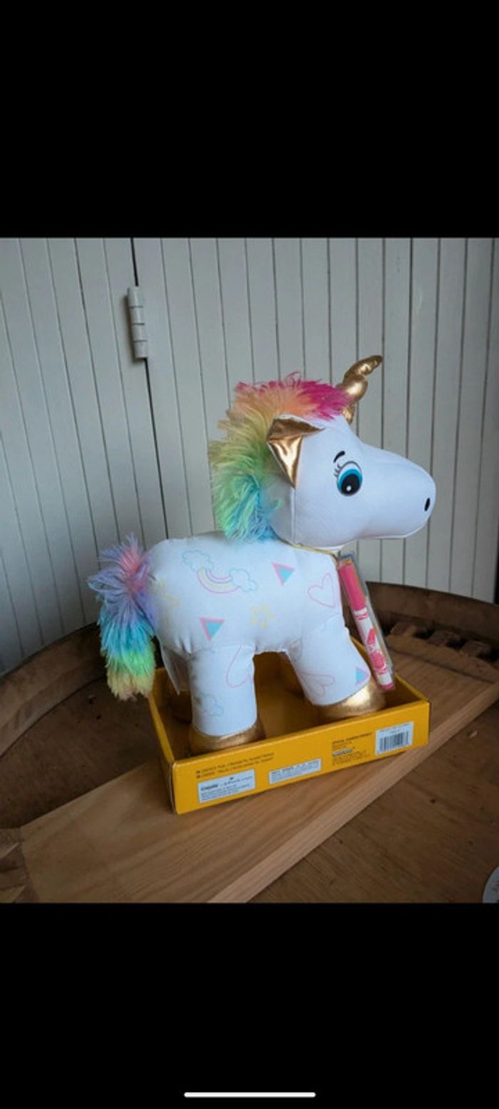Ma peluche a décorer crayola licorne