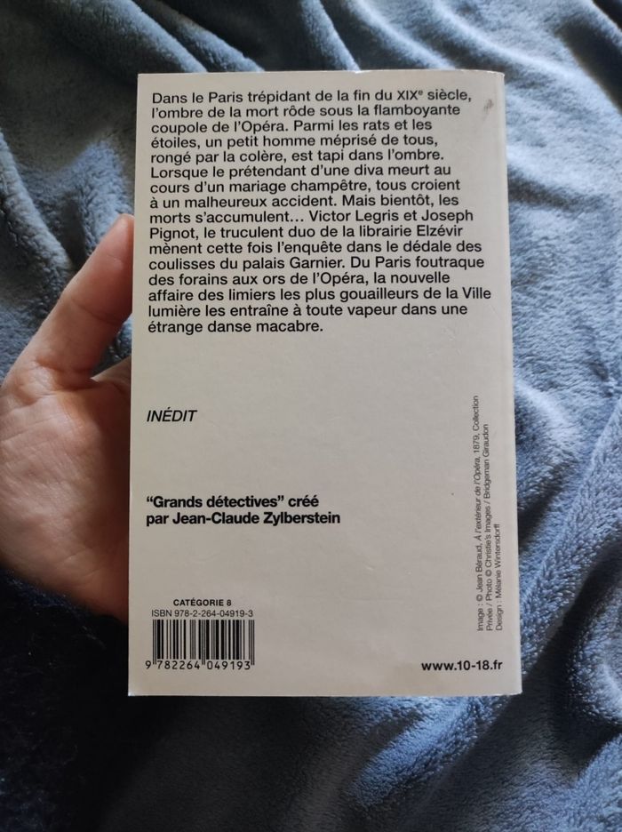 Le petit homme de l'opéra - photo numéro 2