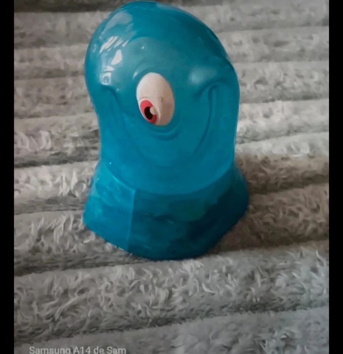 figurine bob monstre vs alien Macdonald 2009