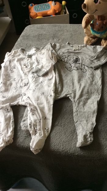 Lot 2 Pyjamas snoopy