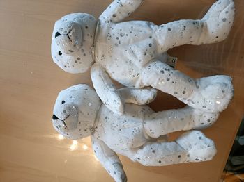 LOT DE 2  PELUCHES SEPHORA OURS BLANC AVEC ETOILES ARGENTEES