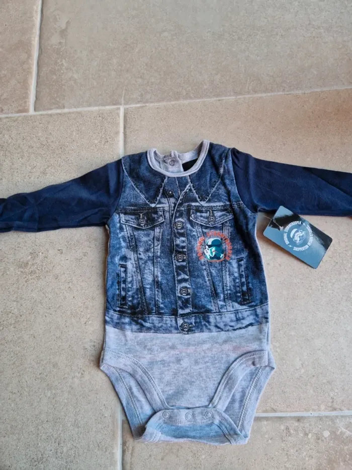 Body star wars neuf avec étiquette