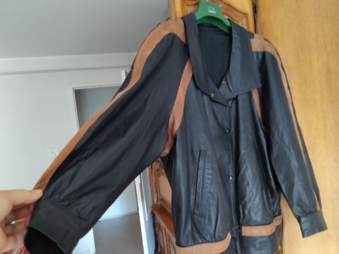 Veste en cuir - photo numéro 2