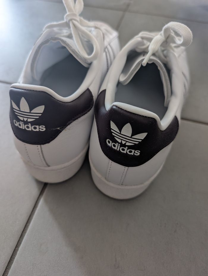 Baskets Superstar Adidas. - photo numéro 4