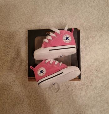 Converse rose