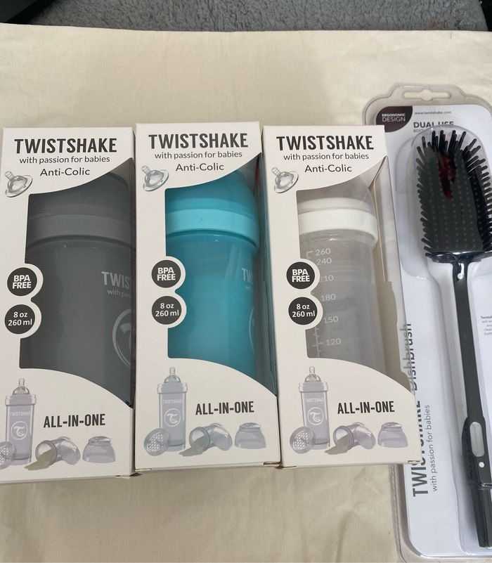 Set biberon anti coliques twistshake
