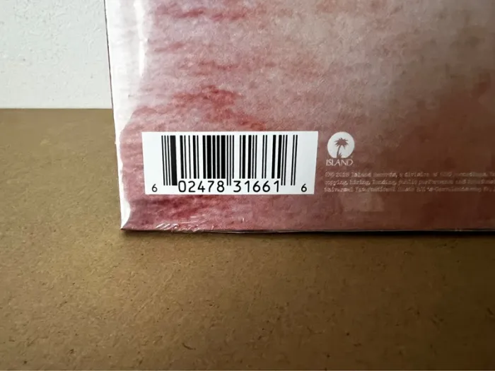 Man’s Best Friend - Sabrina Carpenter + Signed Card - photo numéro 6