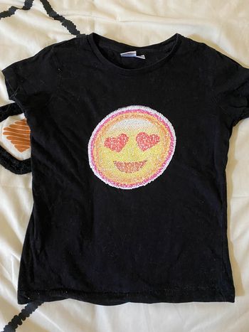 t-shirt fille 6/7 ans emoji