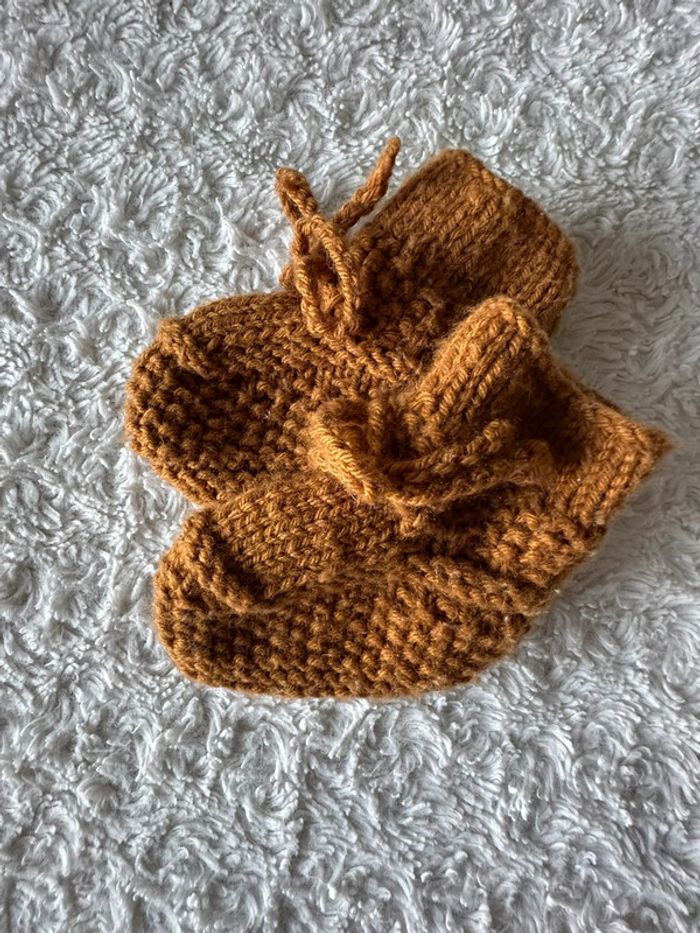 2 Paires de chaussons en tricot, fait main 0-6 mois - photo numéro 4