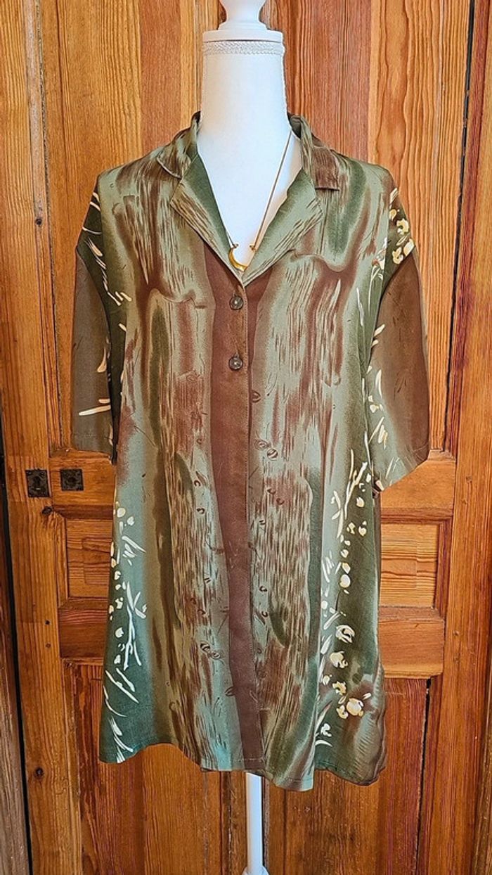 Blouse vintage kaki marron fluide avec deux boutons