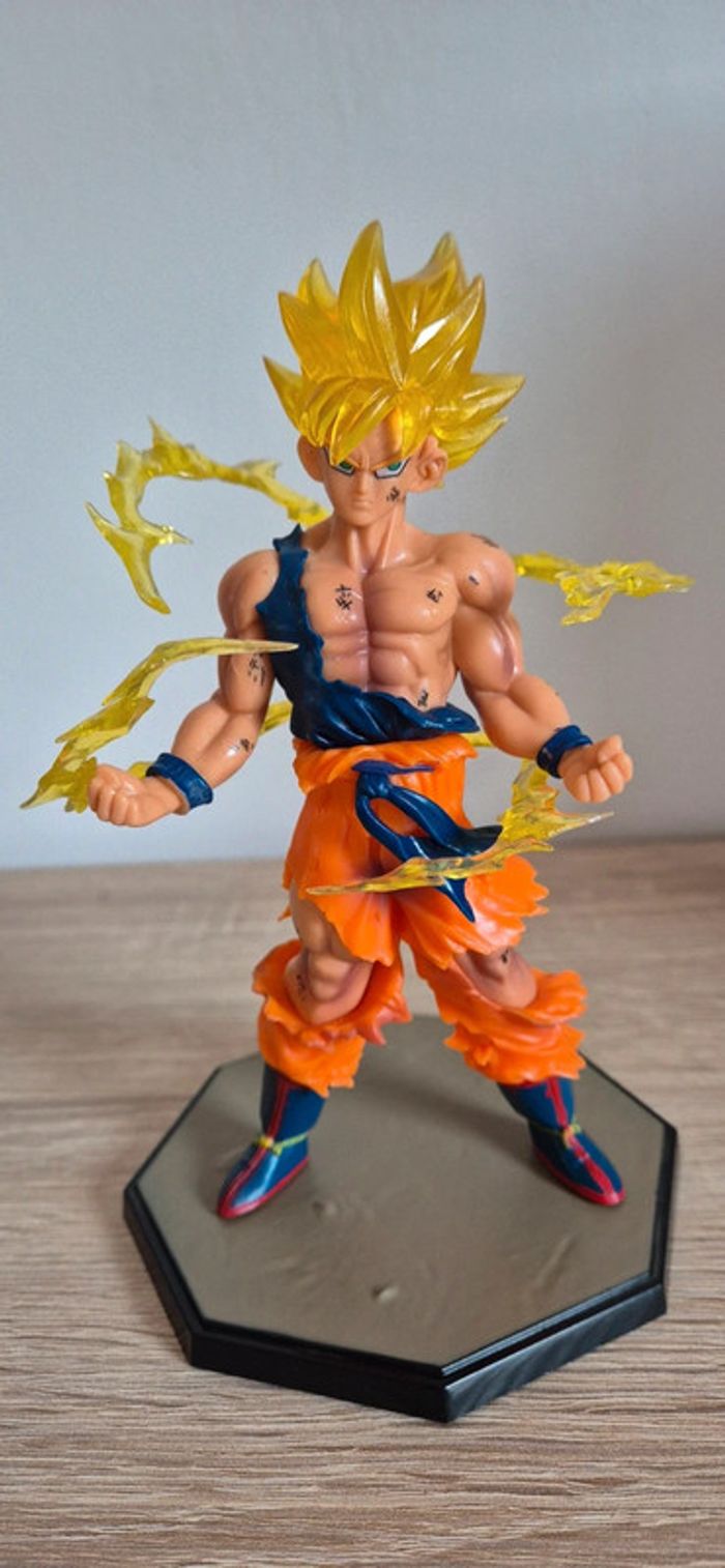 Figurine Super Saiyan Dragon Ball Z - photo numéro 2