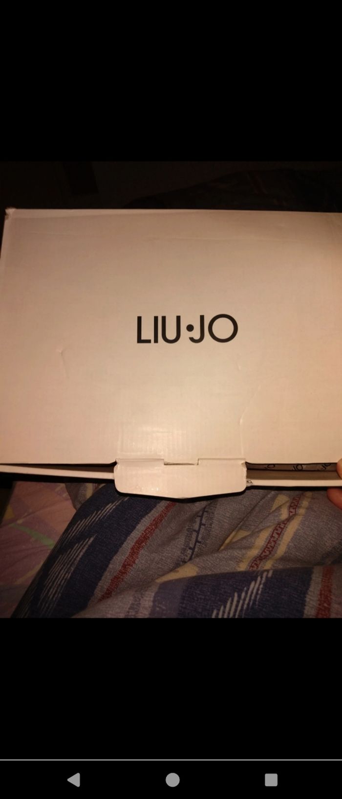 Sneakers neuves lui jo femme - photo numéro 3