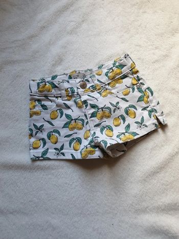 Short à petits citrons