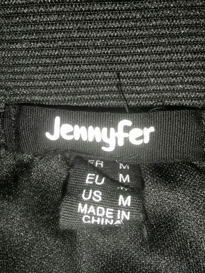 Jupe de fêtes en tulle noir Jennyfer - photo numéro 4