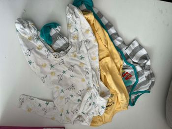 Lot grenouillères bébé