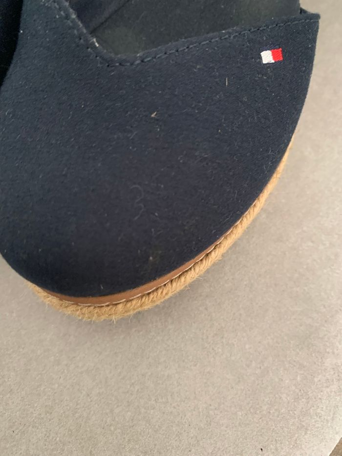 Jolies chaussures compensées Tommy Hilfiger taille 37 - photo numéro 4