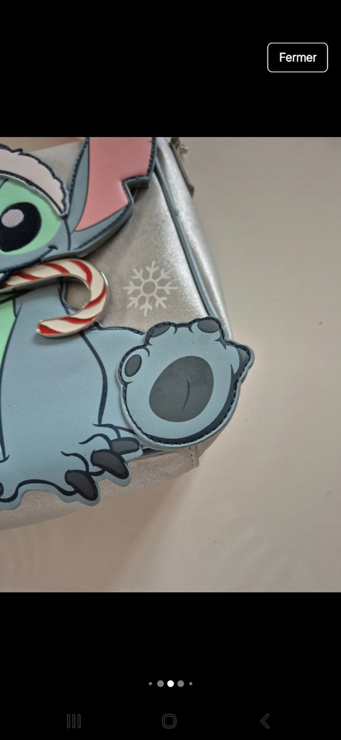 Sac bandoulière loungefly stich édition Noël - photo numéro 5
