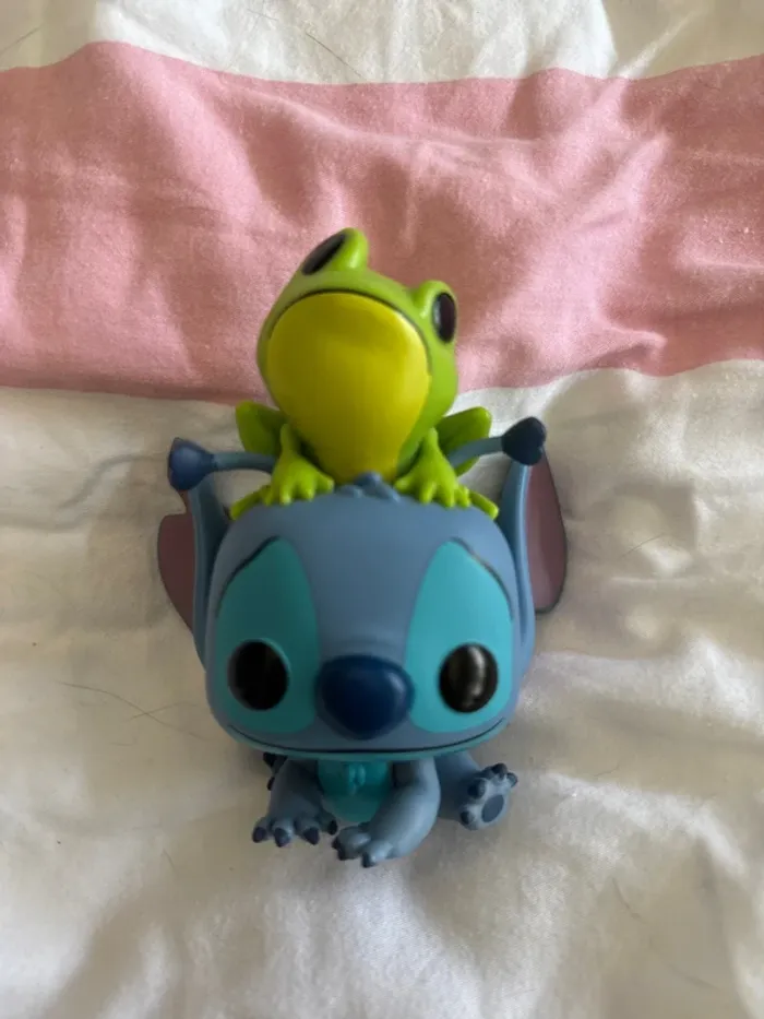 Funko pop stitch grenouille