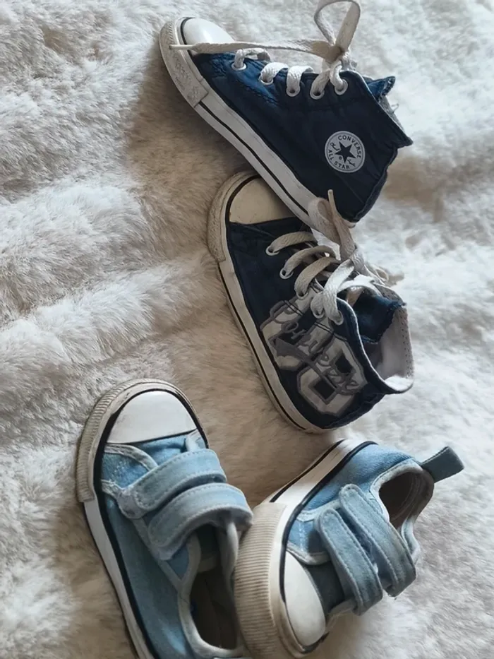 Converse bleu