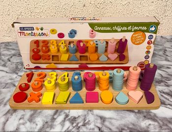 Anneaux des chiffres et des lettres Montessori