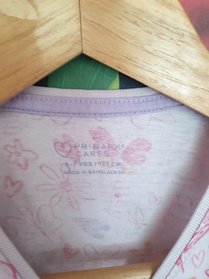 Tee-shirt fleurs et papillons - photo numéro 2
