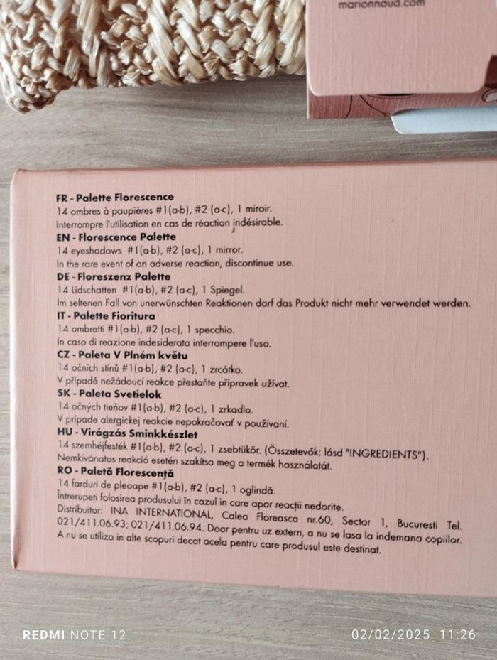 Pochette cadeau avec maquillage bohème Marionnaud neuf - photo numéro 5