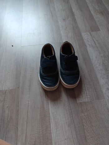 Très jolie chaussures pour garçon