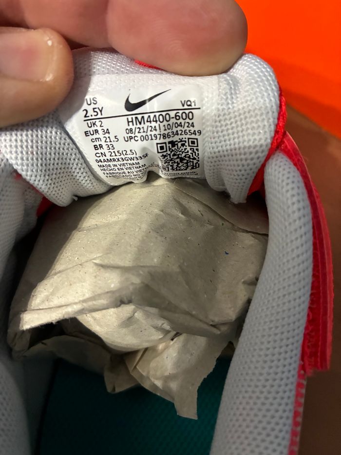 Nike cosmic runner, pointure 34 - photo numéro 6