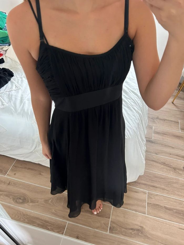 Robe noir - photo numéro 2