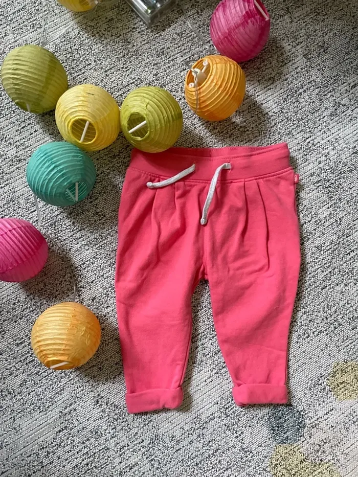Jogging rose 6 mois