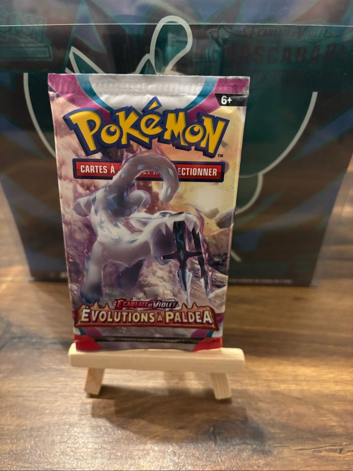 Booster Pokémon Évolutions  a Paldea reconditionné