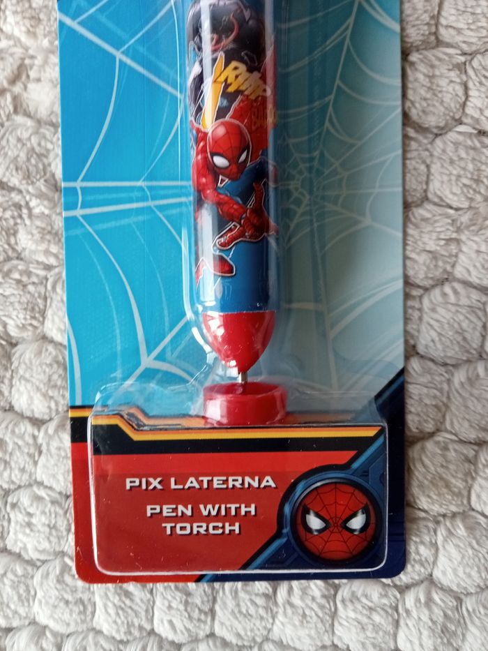 Stylo lampe de poche spiderman - photo numéro 3